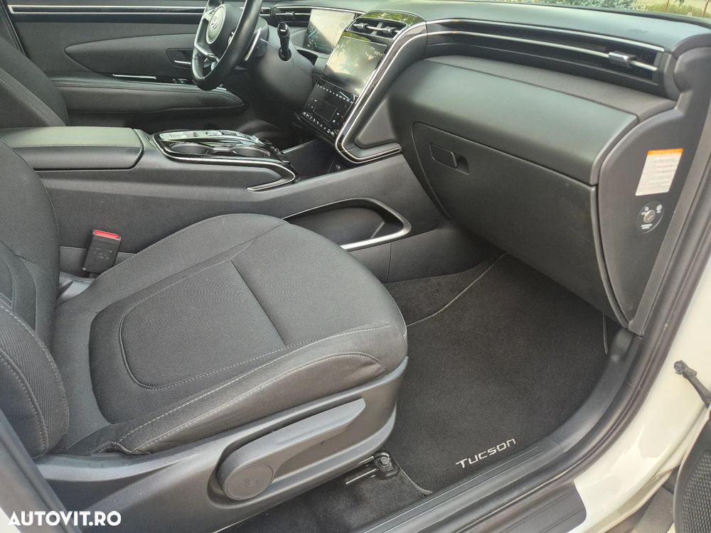 Hyundai Tucson 1.6 T-GDi HEV 2WD Select - 24