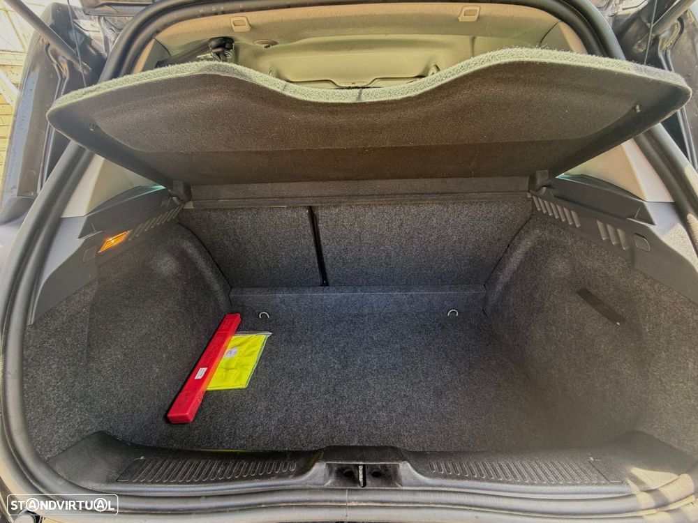 Renault Clio - 23