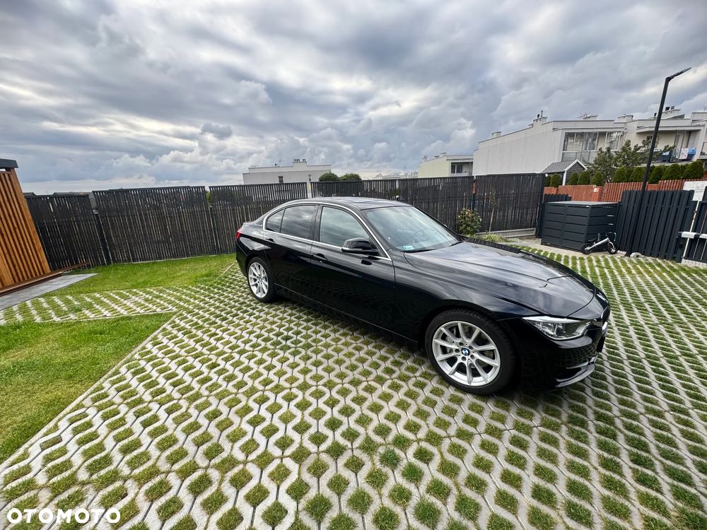 BMW Seria 3 335i Sport Line - 6