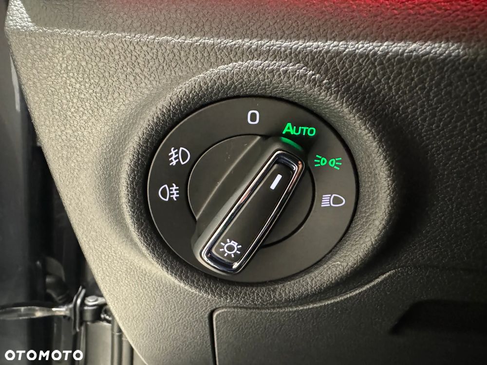 Skoda Kamiq 1.5 TSI Monte Carlo DSG - 11