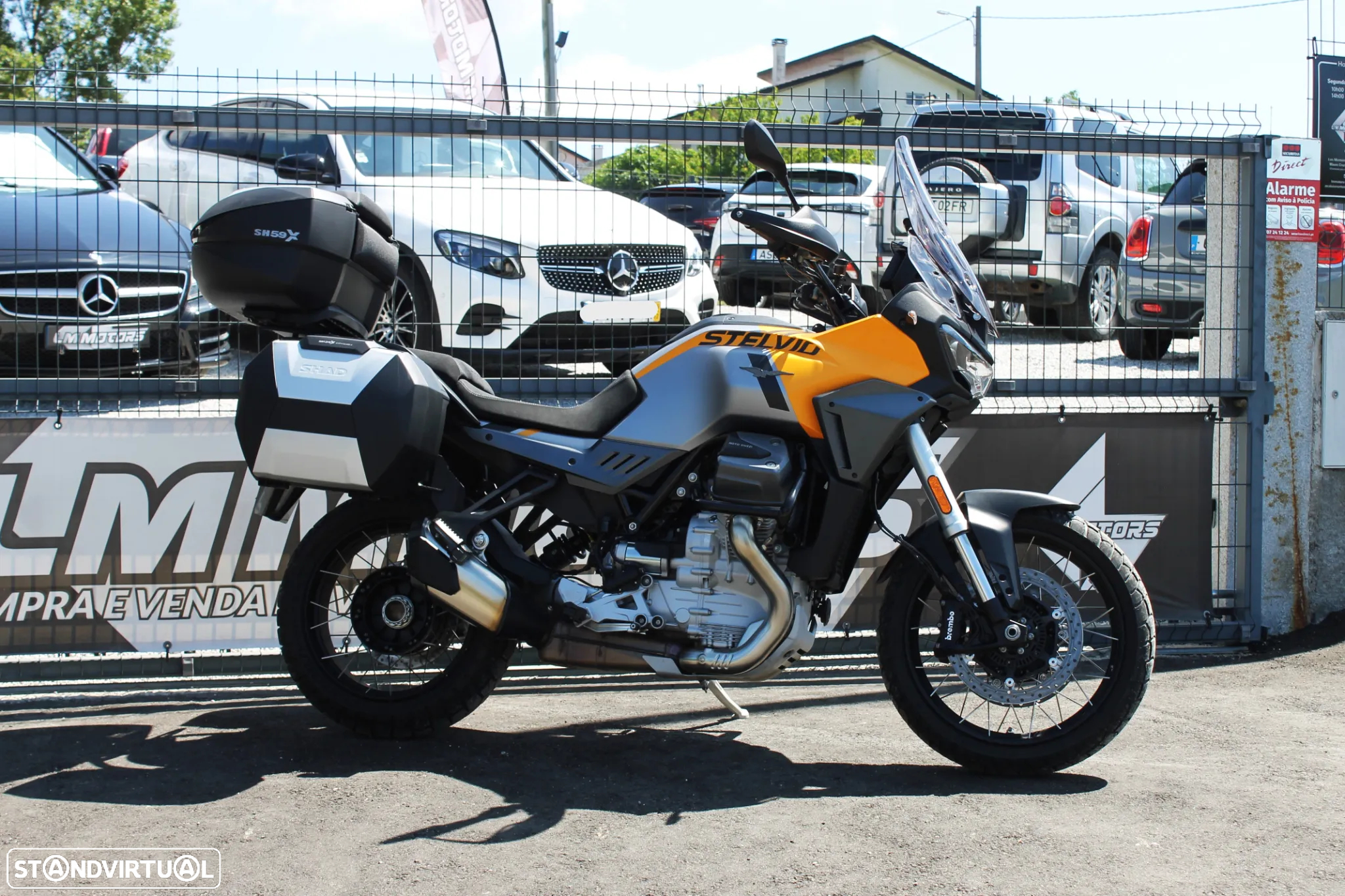 Moto Guzzi Stelvio 1000 - 3