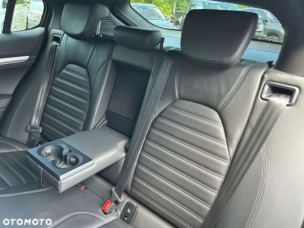 Alfa Romeo Stelvio 2.0 Turbo Sprint Q4 - 19