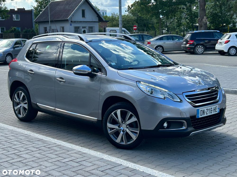 Peugeot 2008 1.6 e-HDi Allure S&S - 6