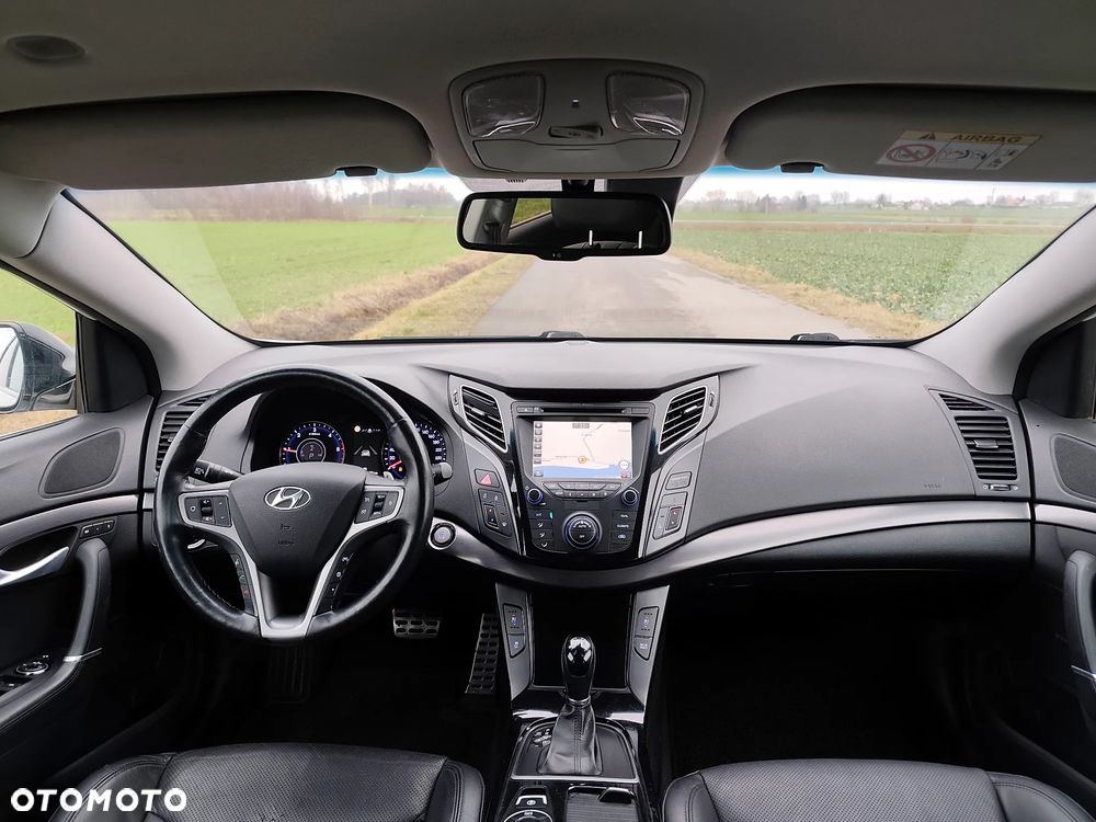 Hyundai i40 Kombi blue 1.7 CRDi DCT Premium - 14