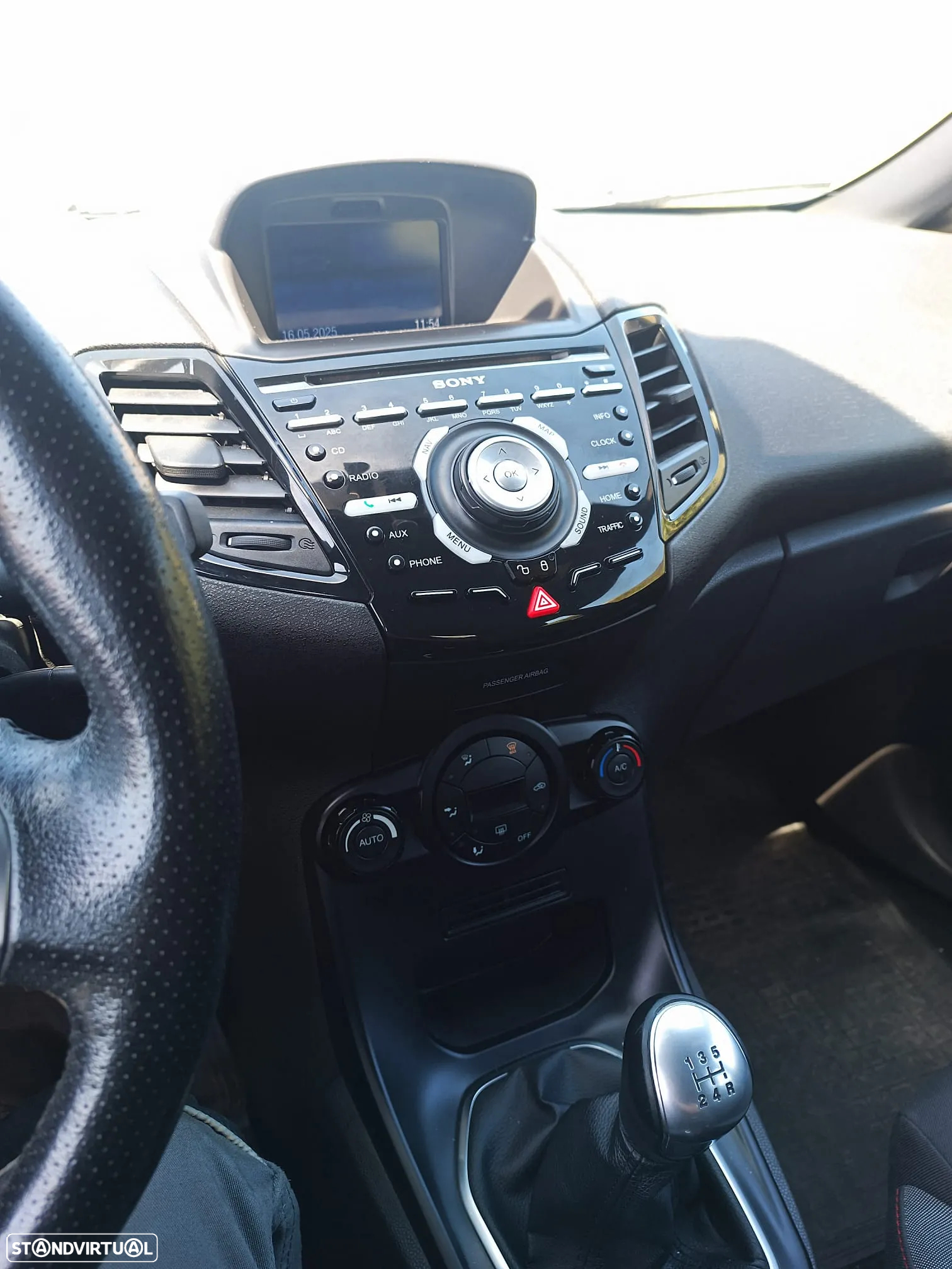 Ford Fiesta 1.5 TDCi STLine - 11