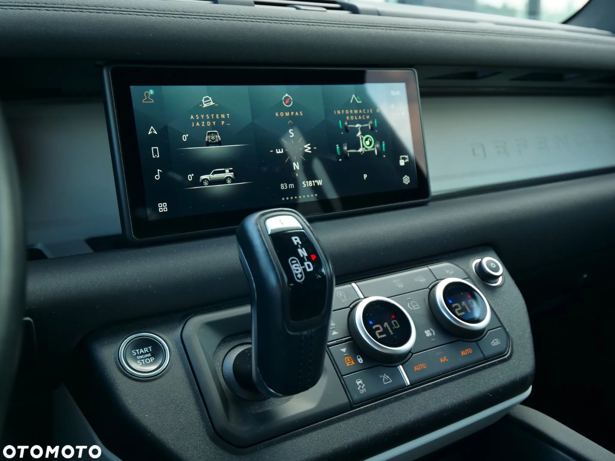 Land Rover Defender - 17