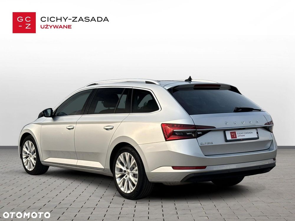 Skoda Superb 2.0 TDI SCR Style DSG - 4