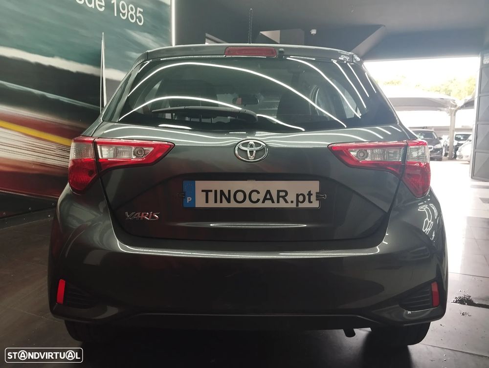 Toyota Yaris 1.0 VVT-i Comfort — fotografia 9