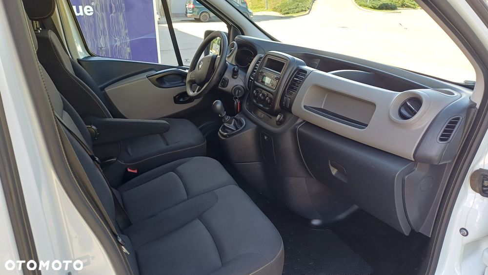 Renault Trafic - 12