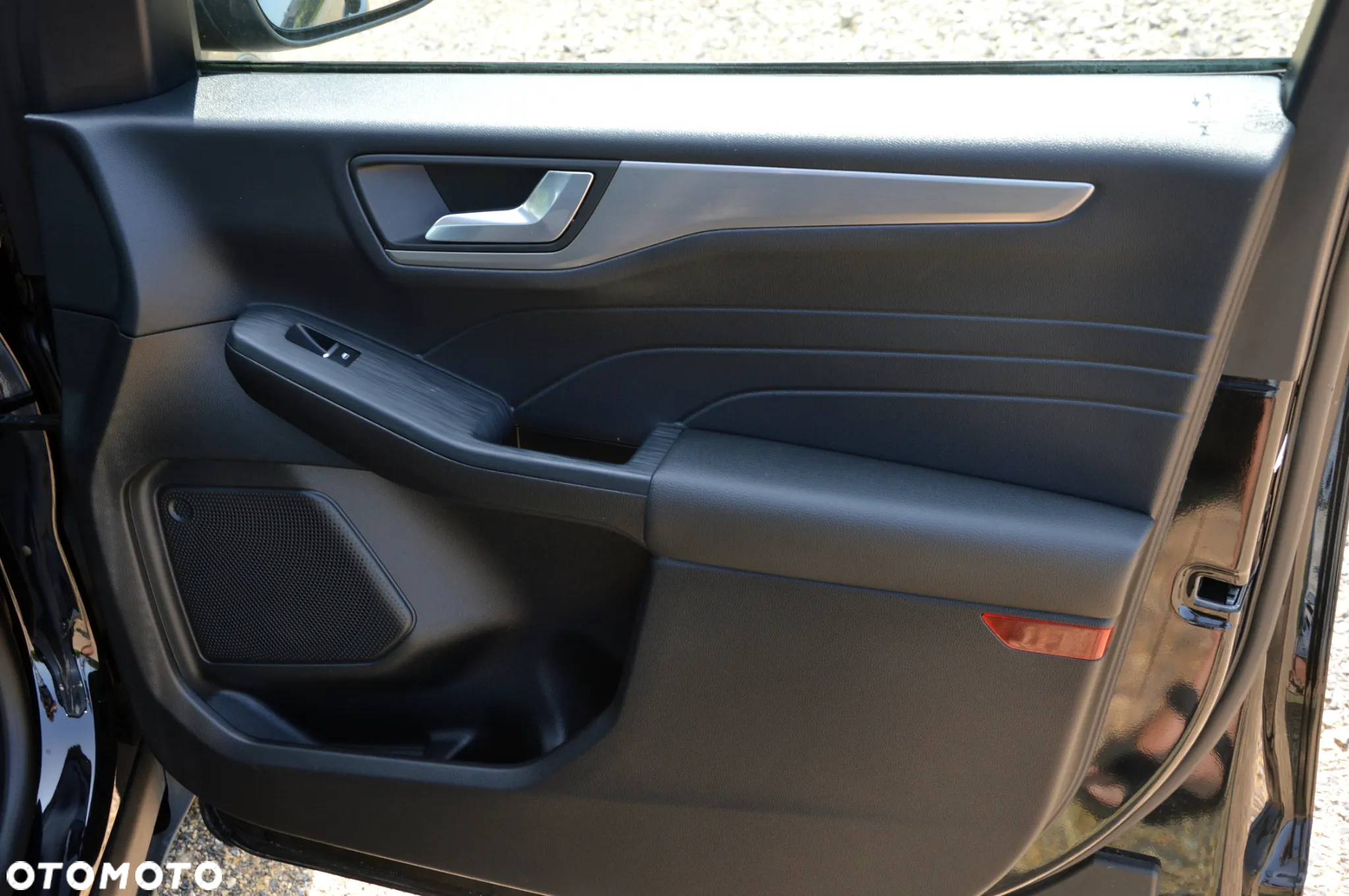 Ford Kuga 2.5 Duratec FHEV TITANIUM - 27