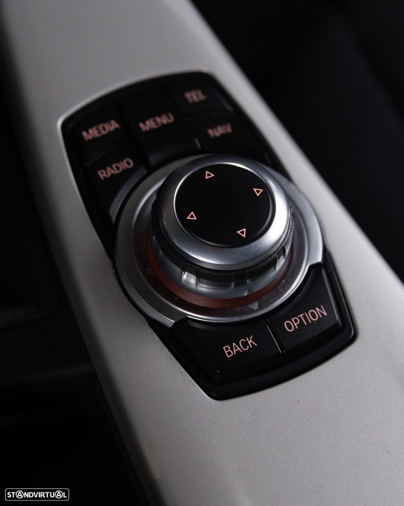 BMW 316 d Touring Pack M - 15