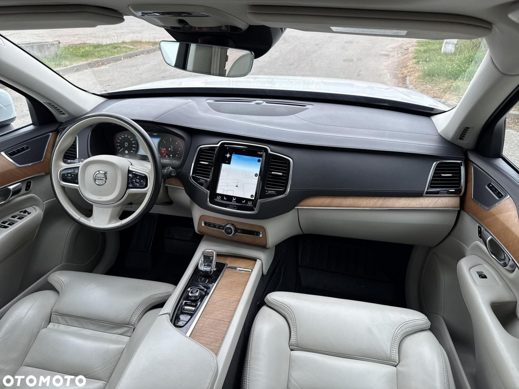 Volvo XC 90 - 16