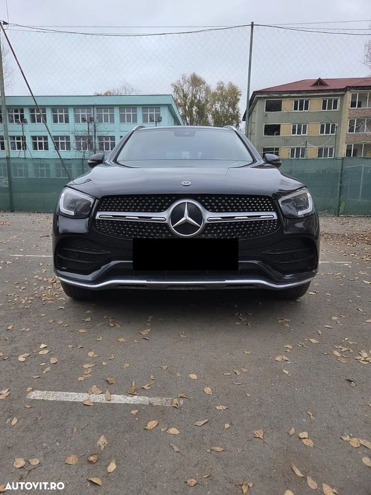 Mercedes-Benz GLC - 1