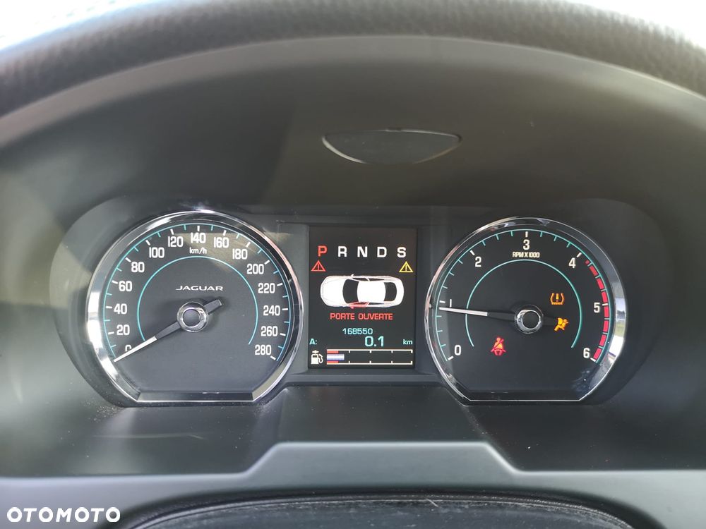 Jaguar XF 2.2 D Premium Luxury - 25