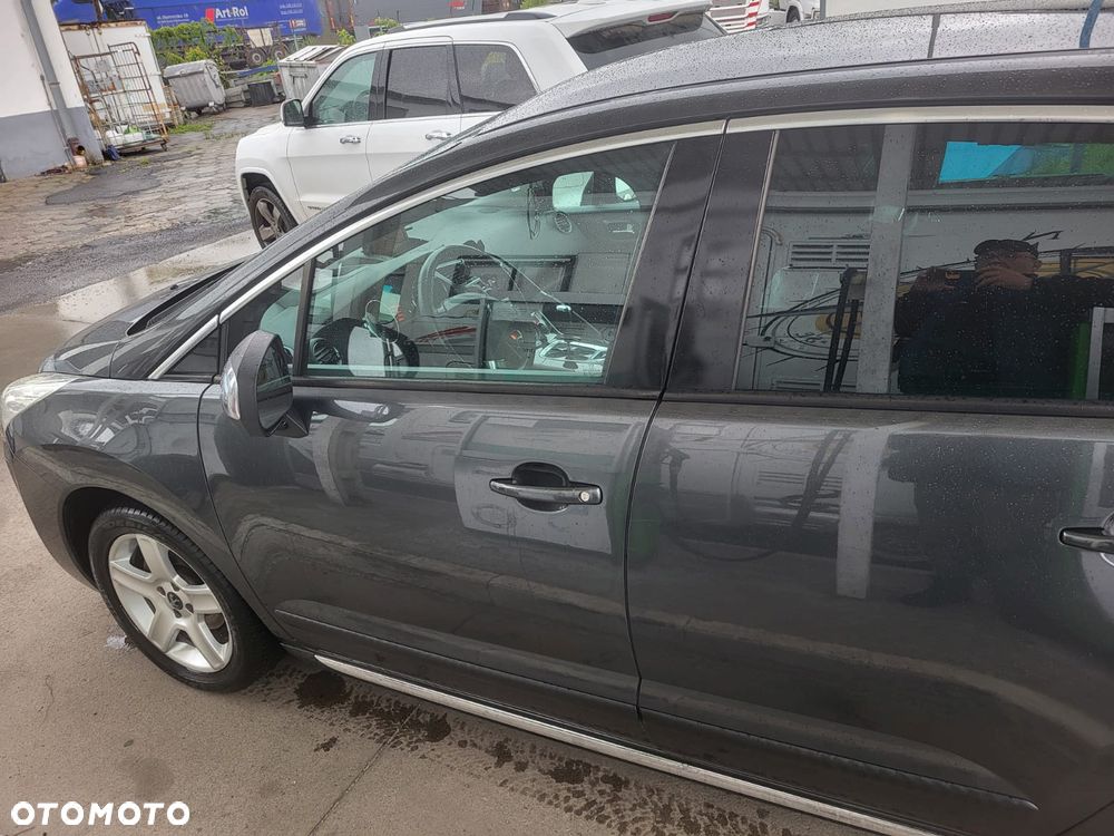 Peugeot 3008 HDi FAP 110 EGS6 Premium - 8