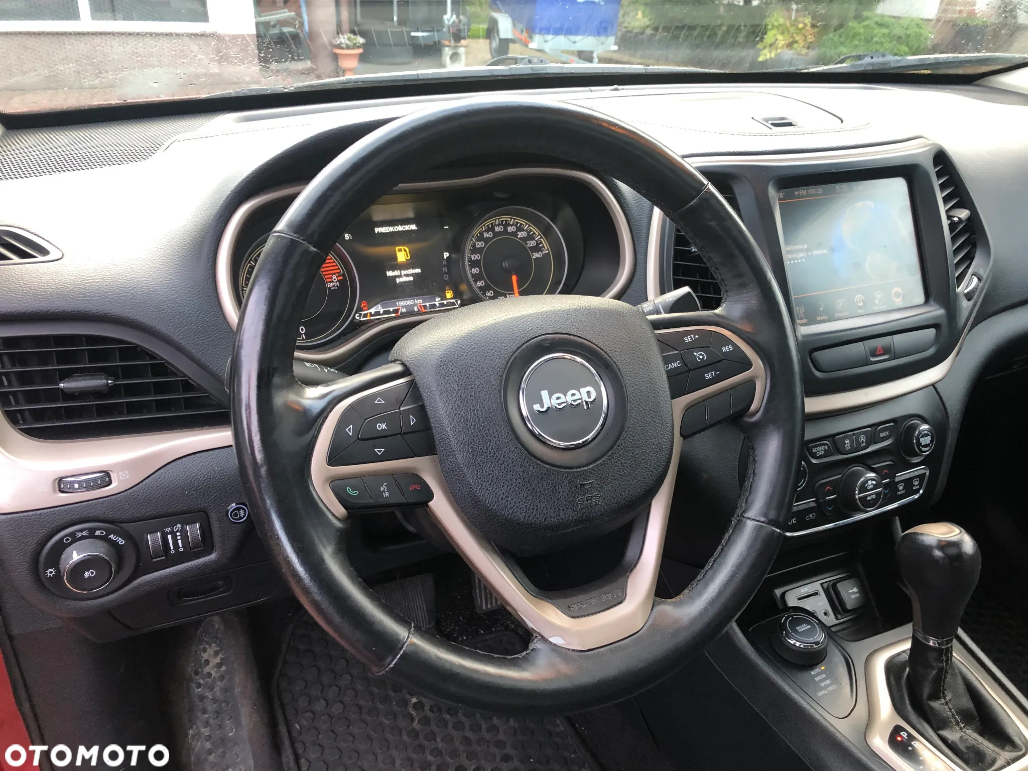 Jeep Cherokee - 14