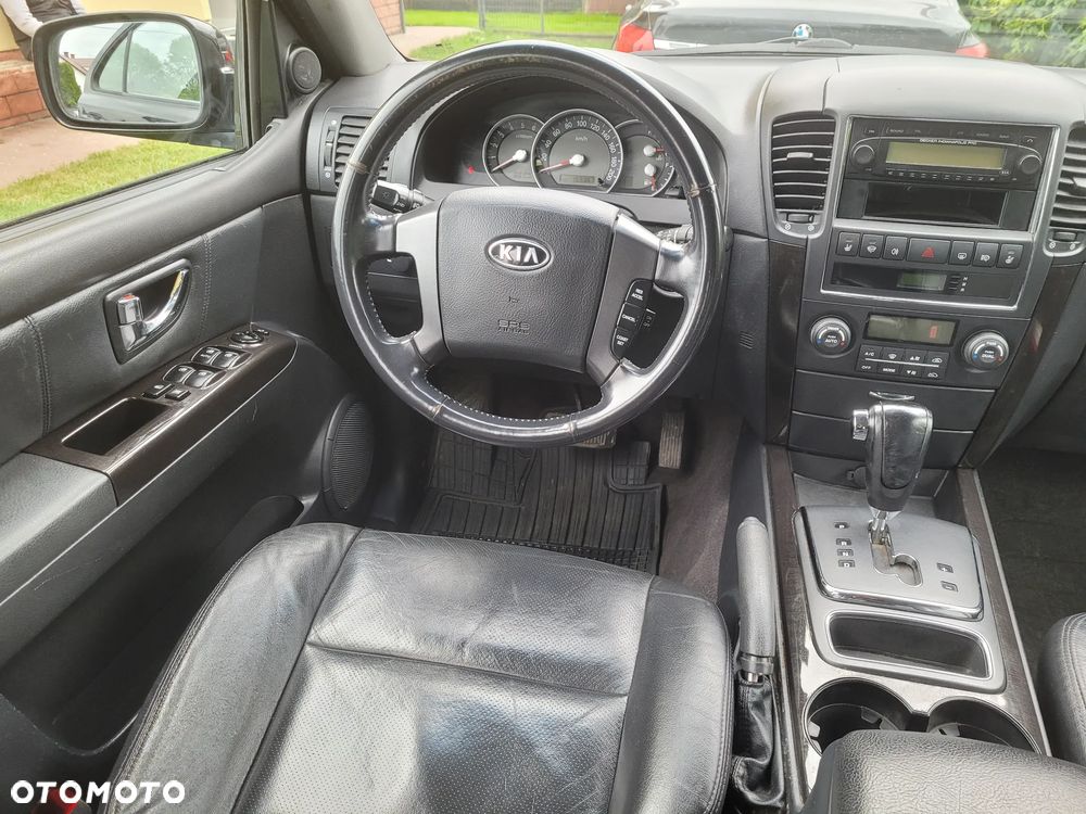 Kia Sorento 2.5 CRDi VGT DPF LX - 9