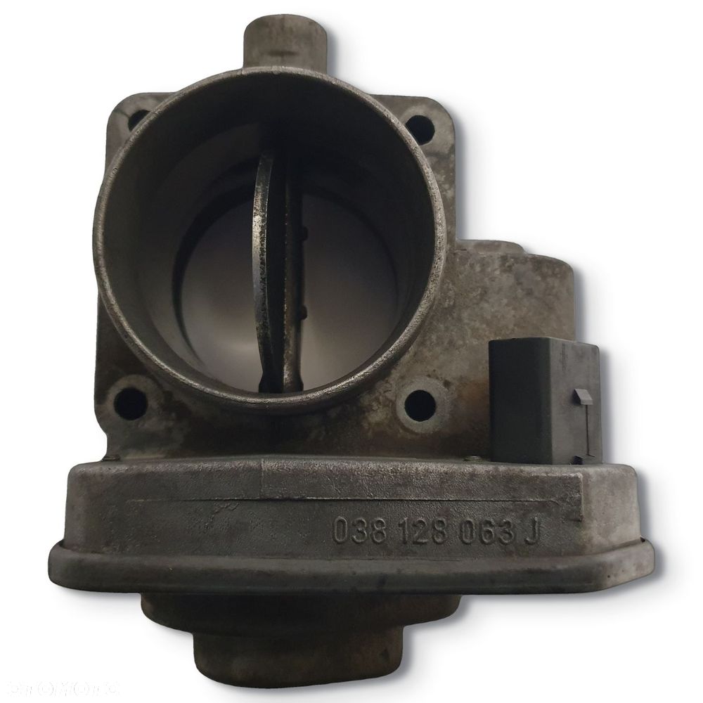PRZEPUSTNICA VW Caddy III 2.0 SDI 038128063J - 6