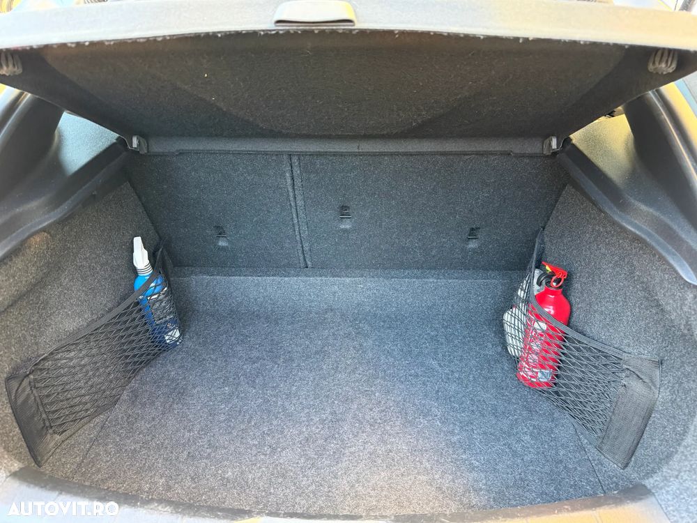Volvo V40 D2 Geartronic Momentum - 11