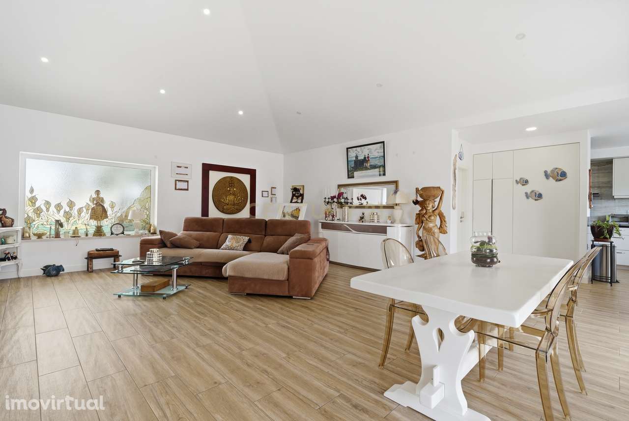 Moradia isolada com jacuzzi, jardim e garagem  - Nadadouro, Lagoa de Ó - Grande imagem: 5/36