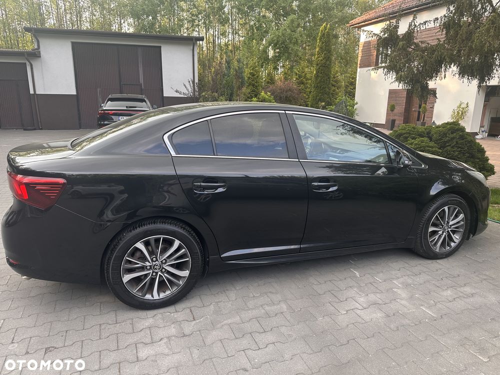 Toyota Avensis 2.0 D-4D Selection - 3