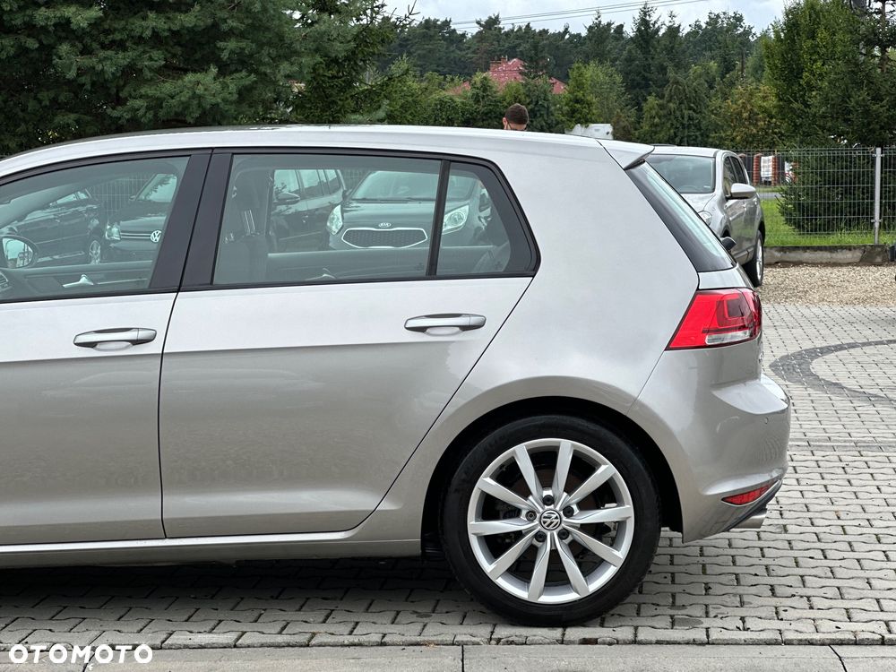 Volkswagen Golf 2.0 TDI BlueMotion Technology Highline - 13