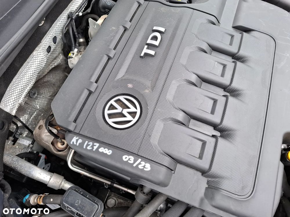 Volkswagen Golf - 26