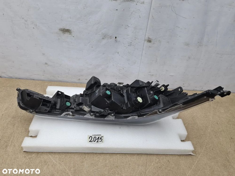 Toyota Corolla E21 kombi/HB 81150-02S60 lampa lewy lewa przednia przód - 8