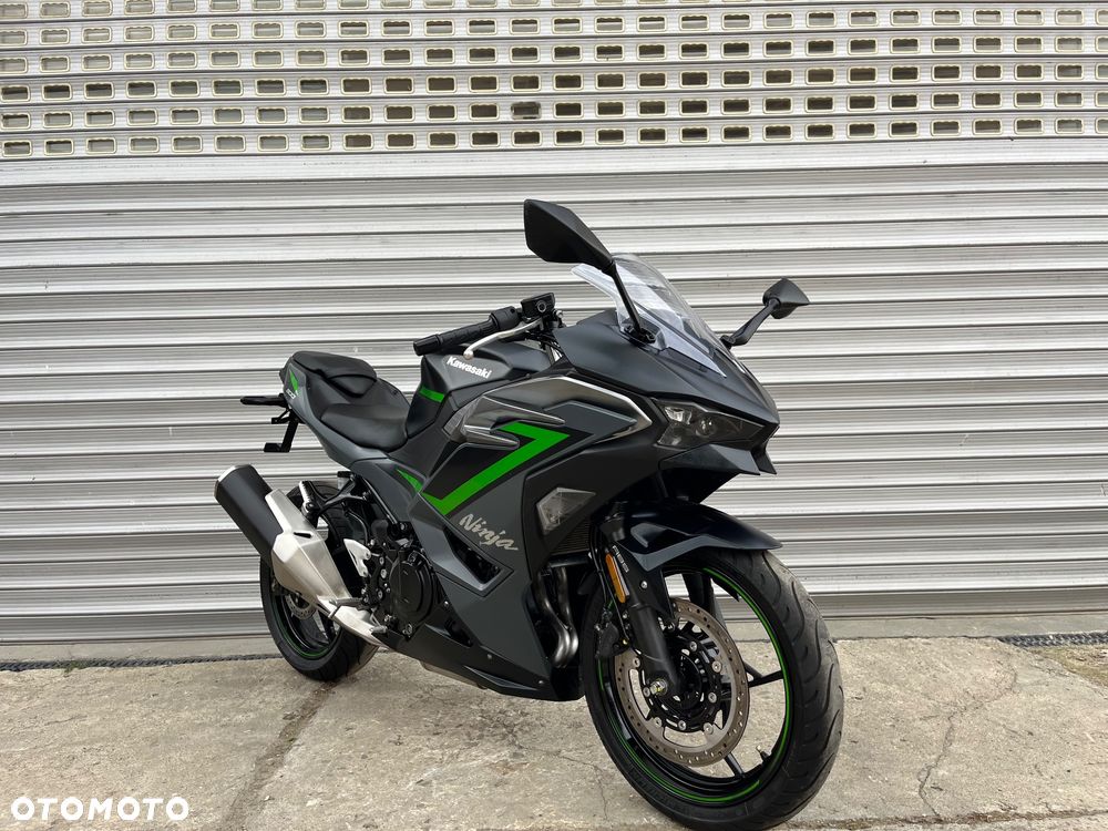 Kawasaki Ninja - 29