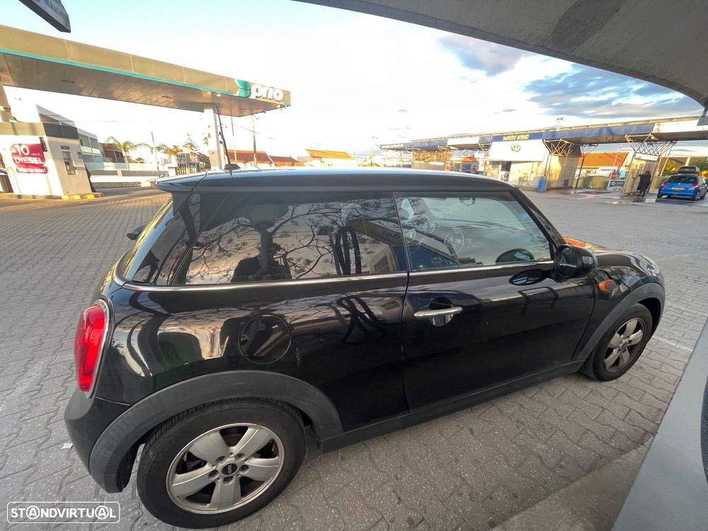 MINI 3 Portas One D Blackyard - 7