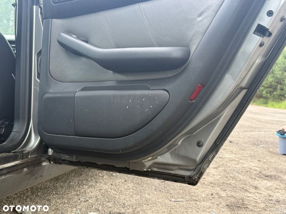 DRZWI TYLNE PRAWE AUDI A6 C5 ALLROAD LY7Q - 3