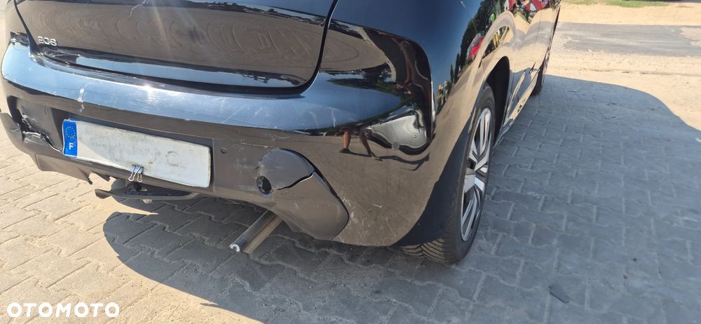 Peugeot 208 1.5 BlueHDi Allure Pack S&S - 15