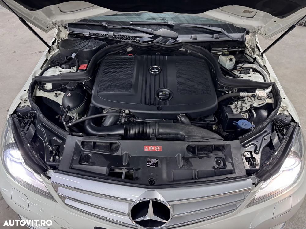 Mercedes-Benz C 220 CDI 7G-TRONIC Avantgarde Edition - 20