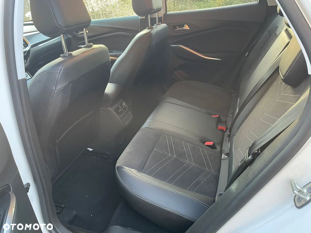 Opel Grandland 1.5 D Automatik Ultimate - 10