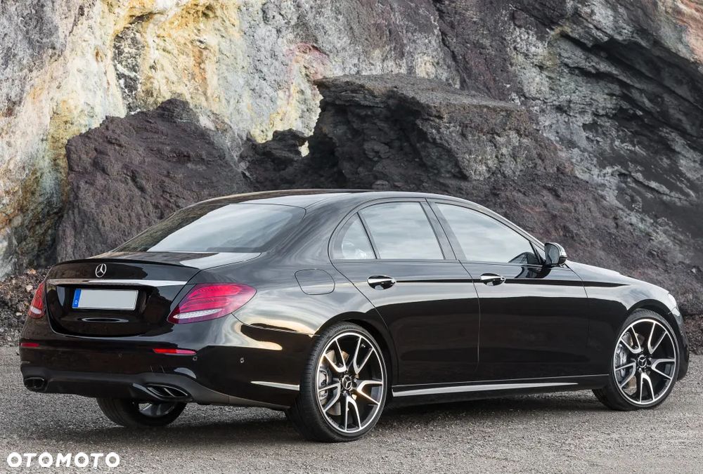 MERCEDES W213 SPOILER LOTKA NA KLAPĘ AMG PODKŁAD! - 2