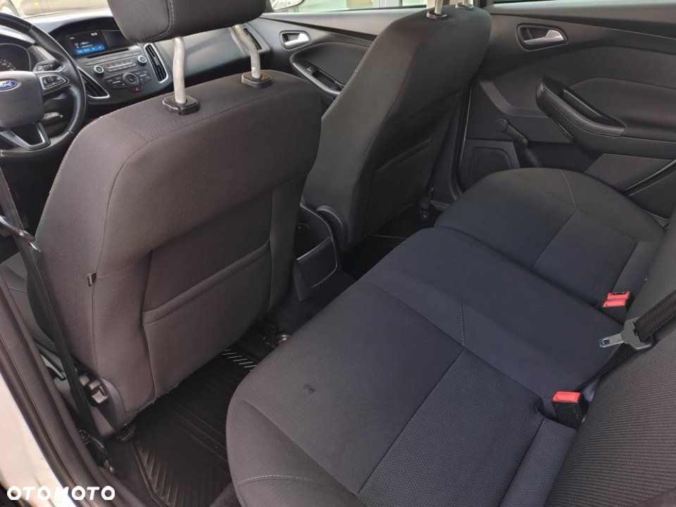 Ford Focus - 11