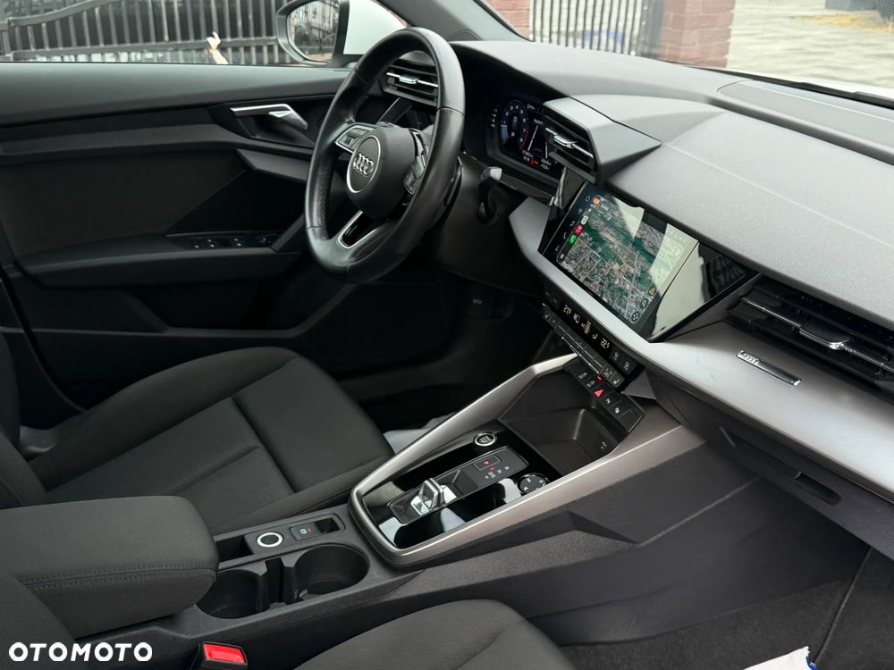 Audi A3 Sportback 35 TFSI mHEV S tronic - 13