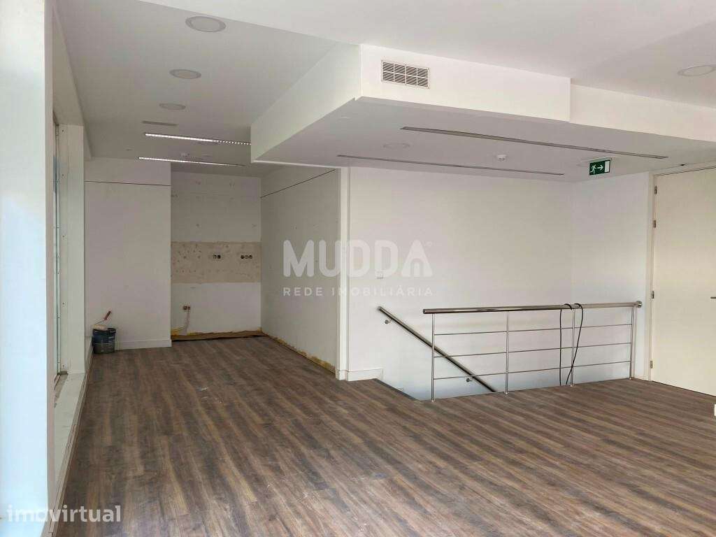 Loja para Arrendamento em Espinho — Localização Premium - Grande imagem: 3/10