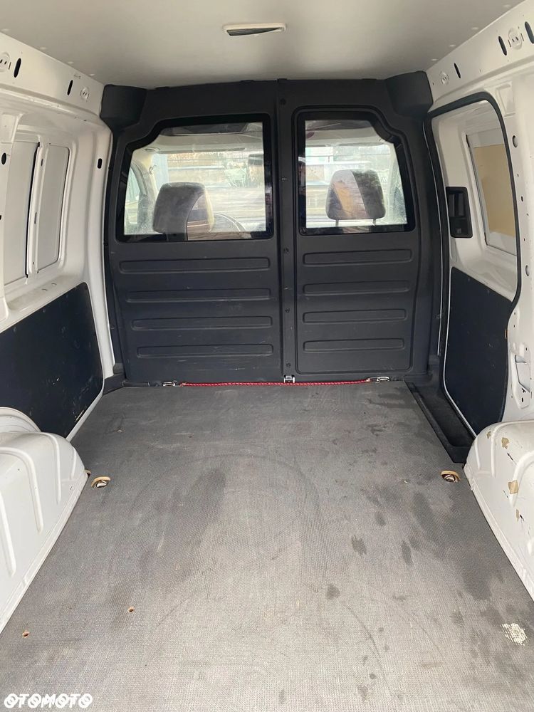 Volkswagen Caddy - 4
