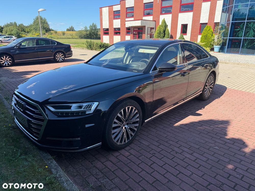 Audi A8 - 1