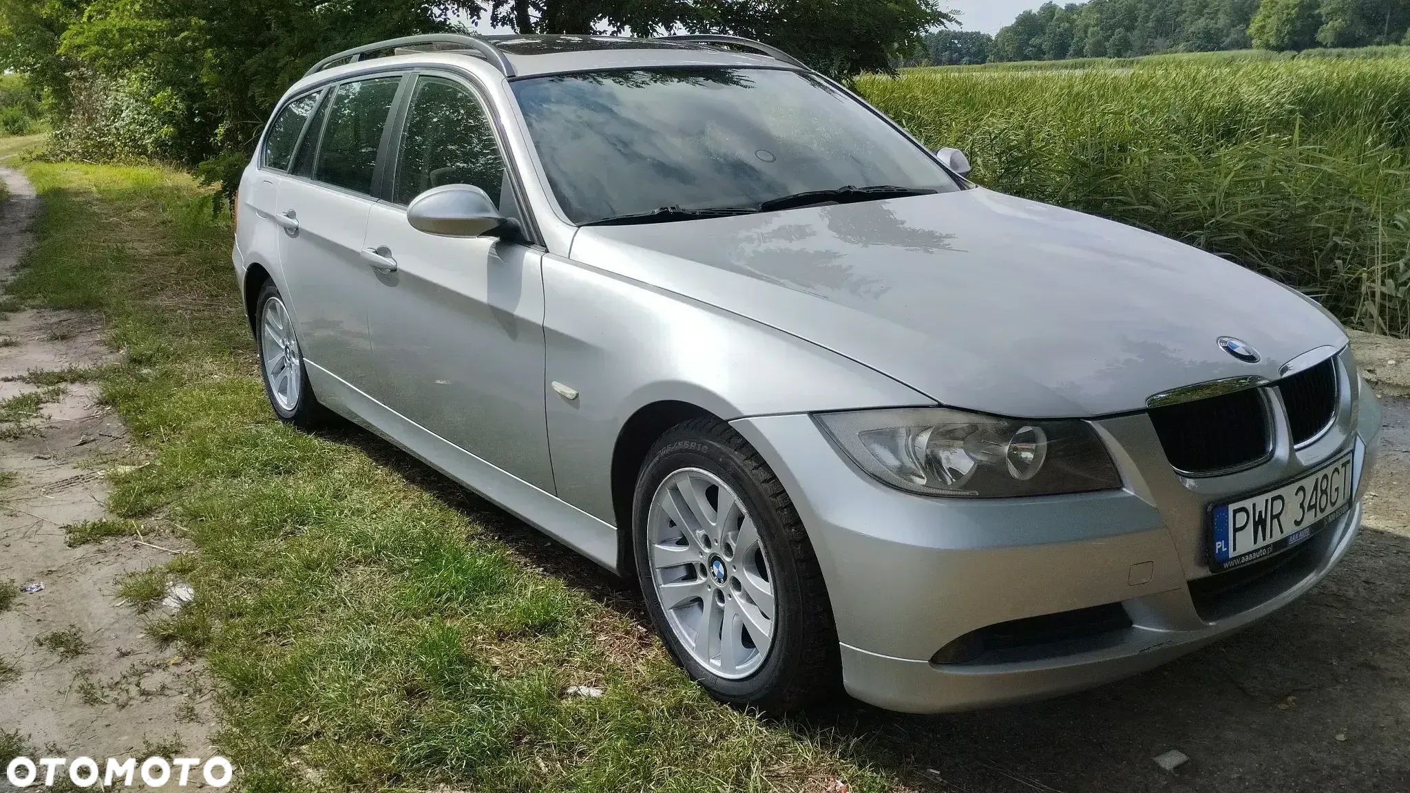 BMW Seria 3 318i - 1