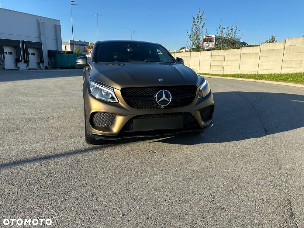 Mercedes-Benz GLE 350 d 4Matic 9G-TRONIC AMG Line - 2