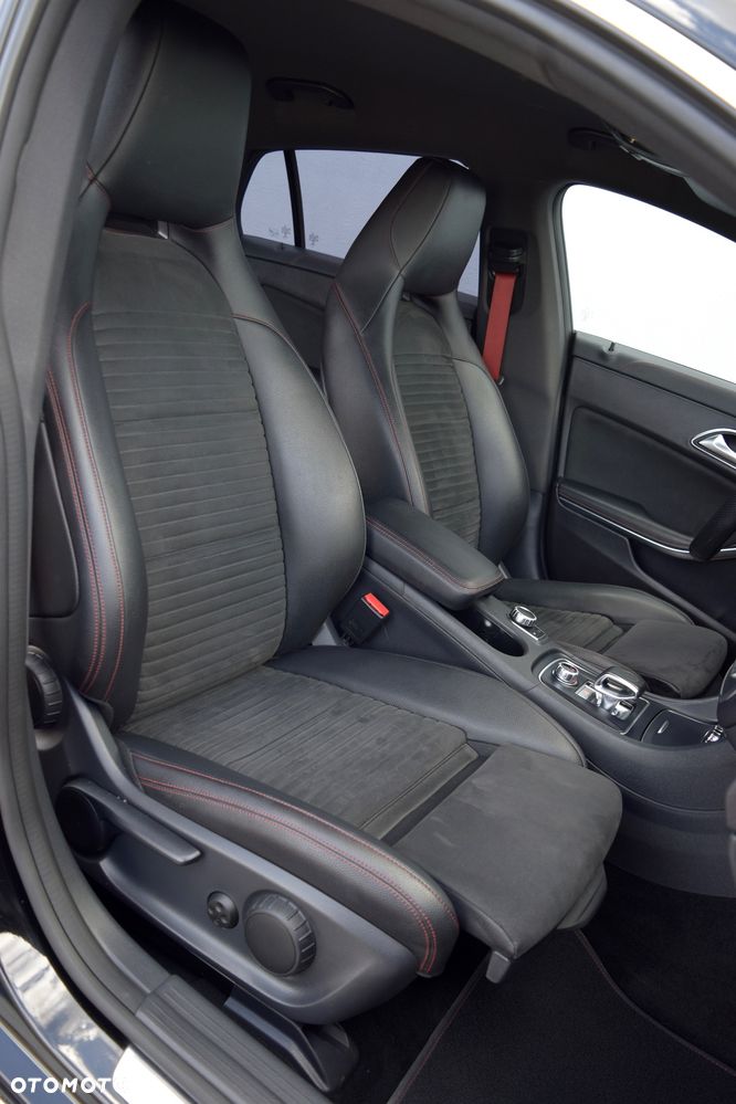 Mercedes-Benz CLA AMG 45 4Matic Shooting Brake AMG Sp.sh 7G-DCT AMG Night Edition - 17