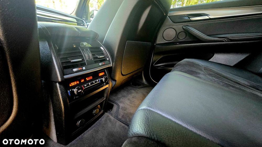 BMW X5 xDrive40d - 33