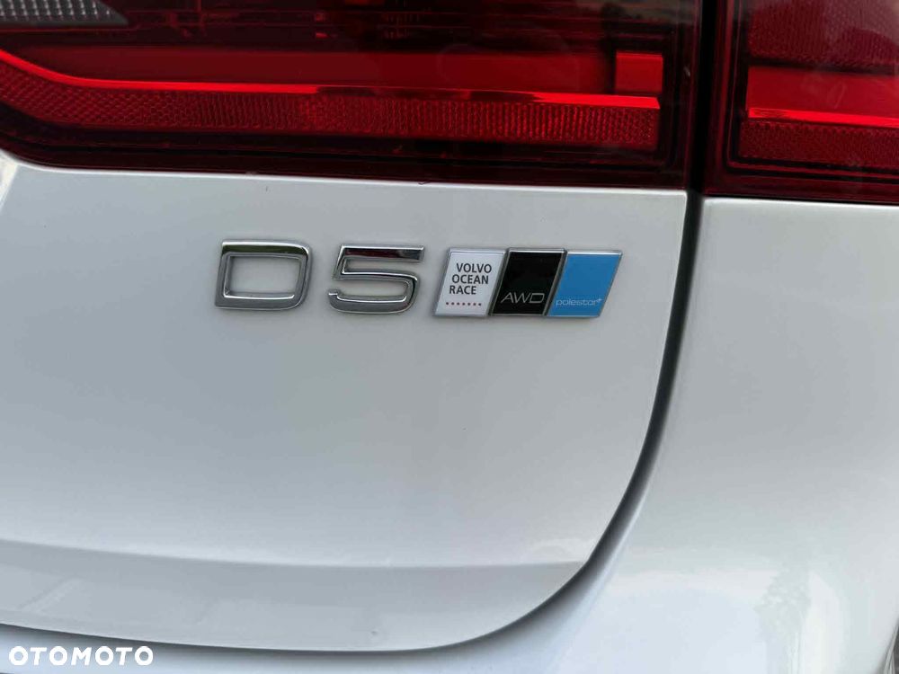 Volvo V90 Cross Country - 20
