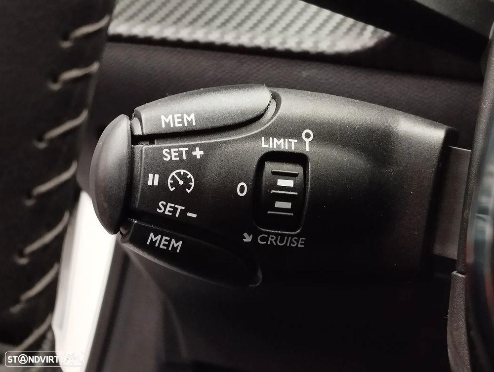 Peugeot 208 1.5 BlueHDi Active Pack - 21