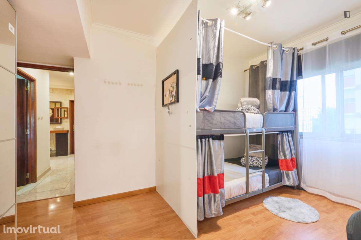 Cama - localizado em Lisbon - Grande imagem: 3/46