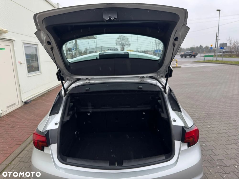 Opel Astra 1.2 T Edition S&S - 9