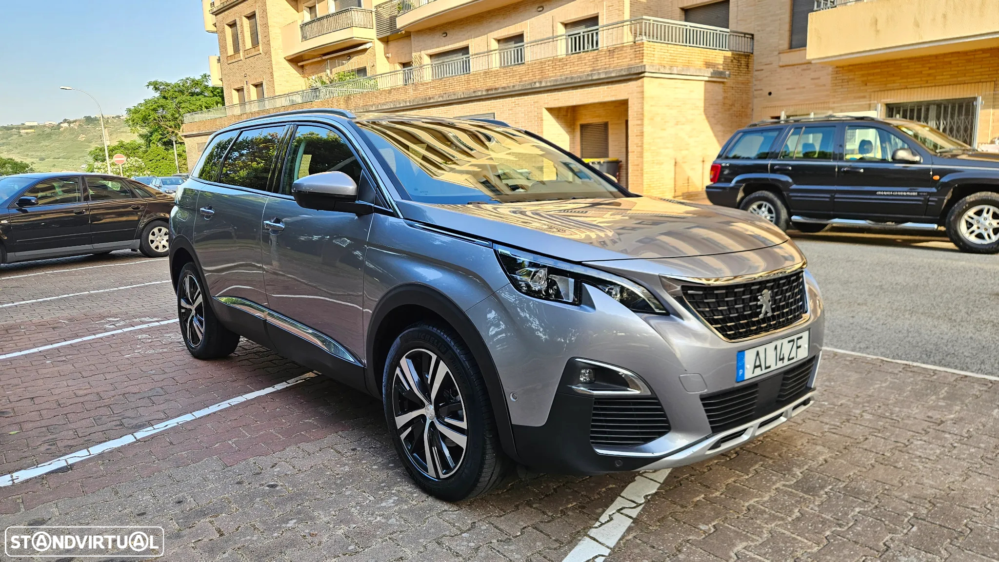 Peugeot 5008 1.5 BlueHDi Allure Pack EAT8 - 3