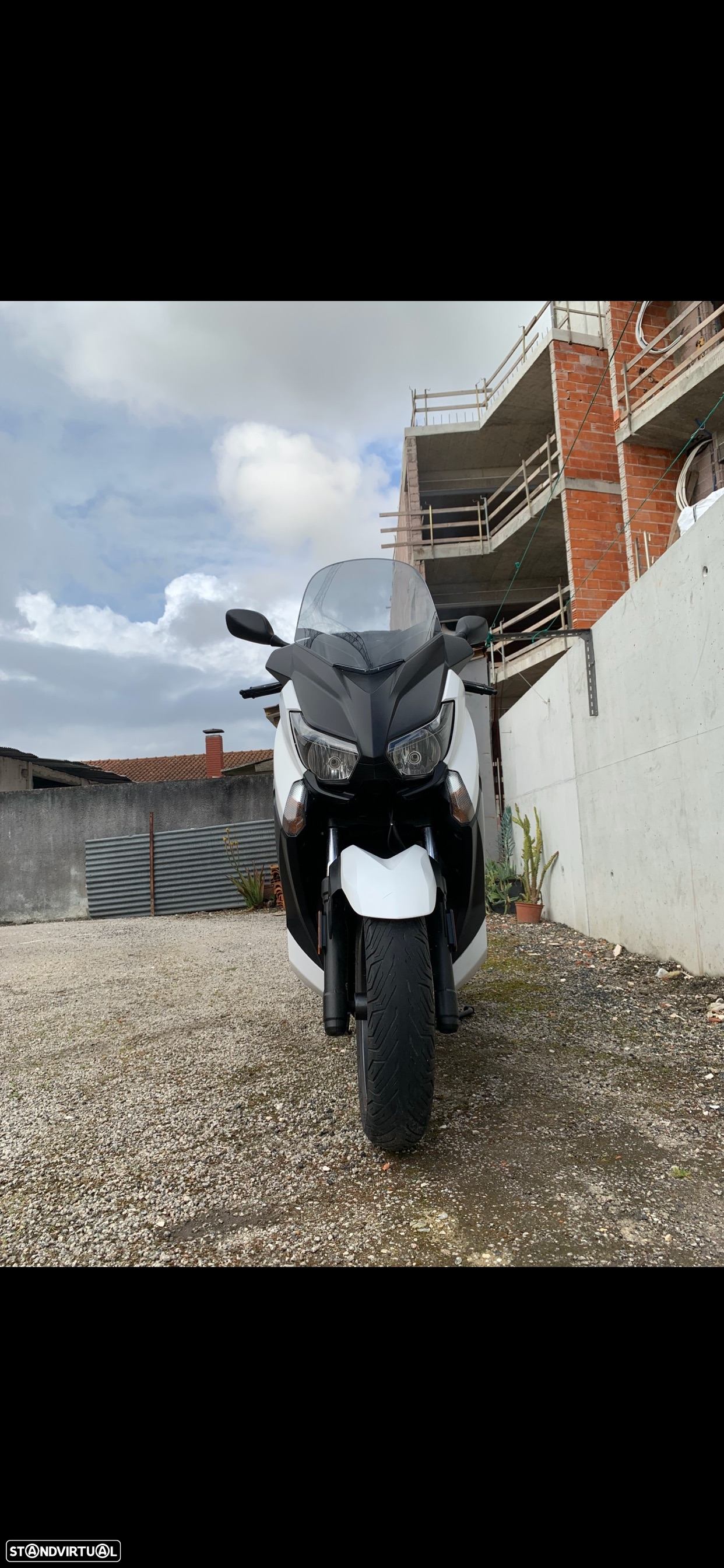 Yamaha X-Max - 4